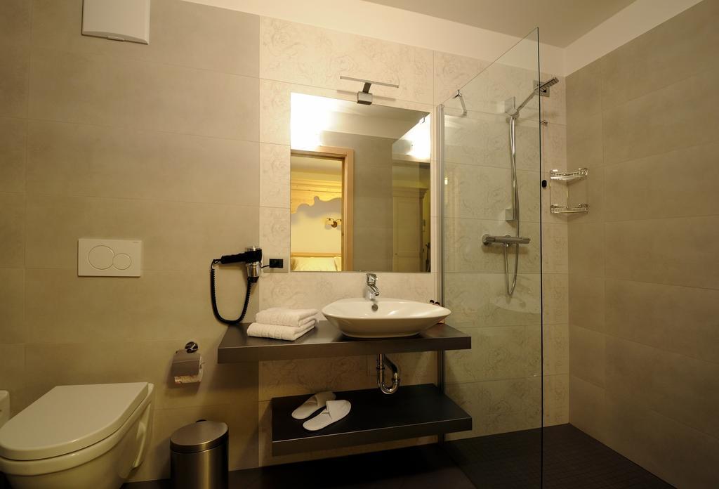 Agritur Melissa Villa Croviana Oda fotoğraf