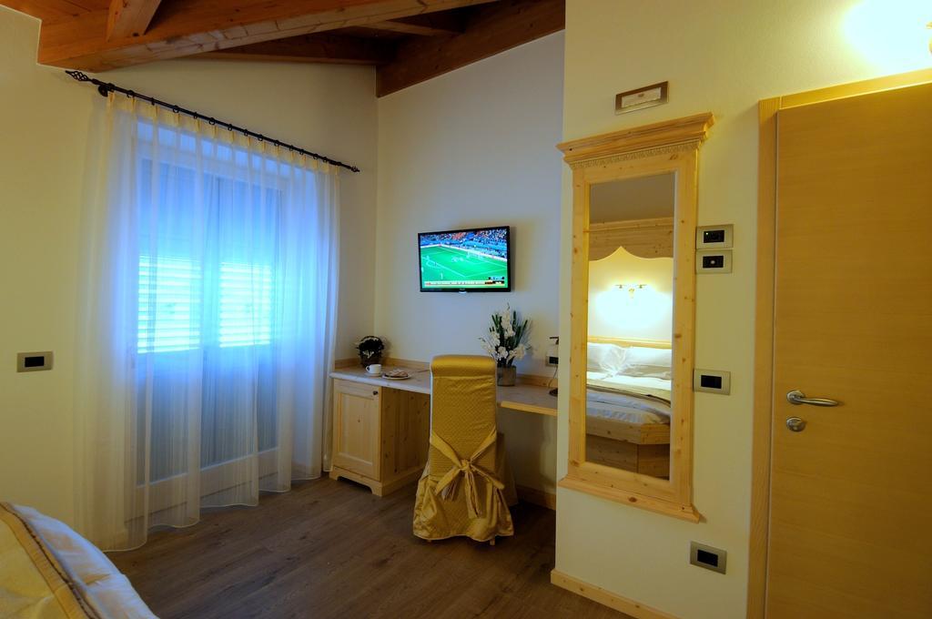 Agritur Melissa Villa Croviana Oda fotoğraf